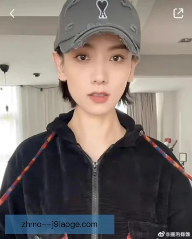 李晓峰与同位置球员对比，技术特点呈现明显差异